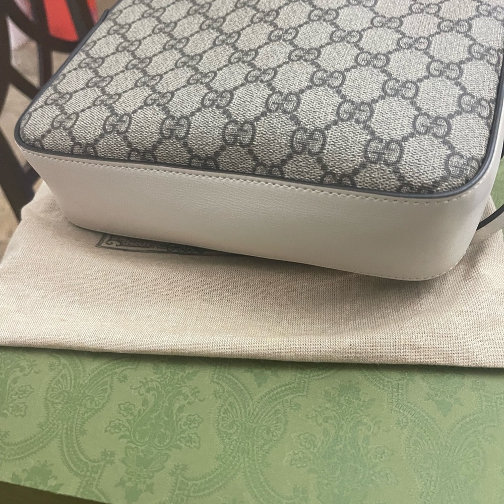 Gucci handbag - Picture 8 of 17